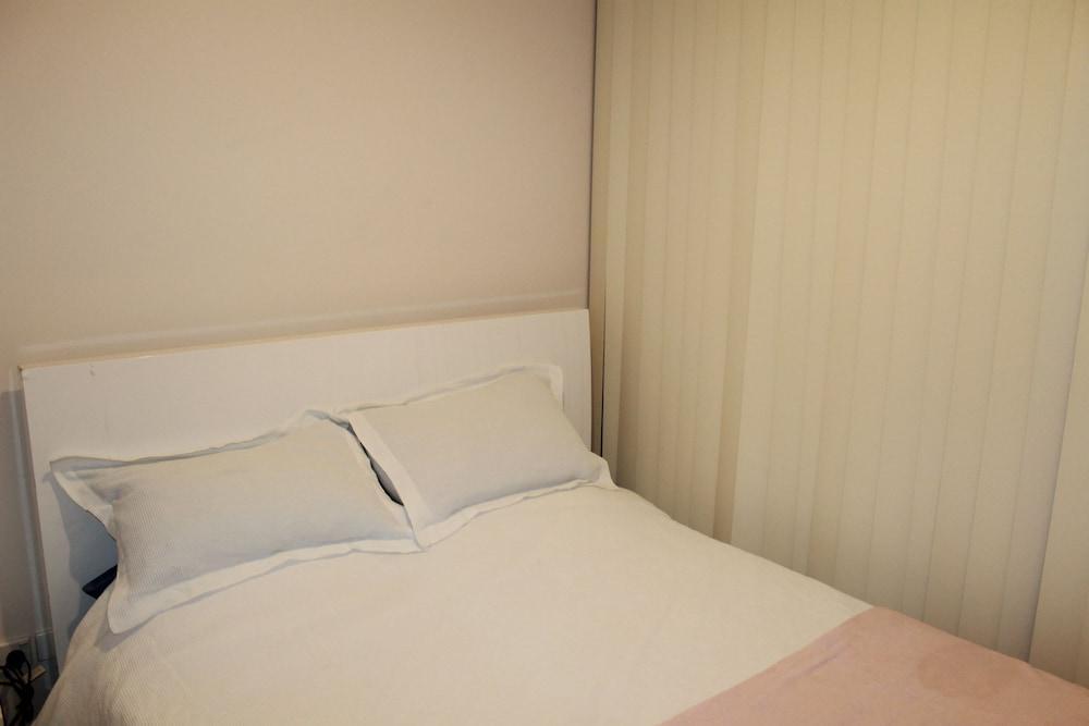 Auckland City Hotel - Hobson St Екстер'єр фото