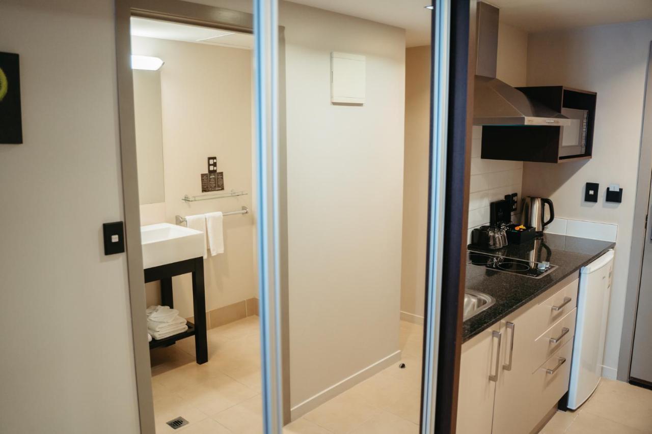 Auckland City Hotel - Hobson St Екстер'єр фото